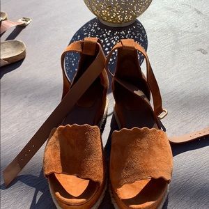 Women’s Chloe platform open toe size 39/8-9